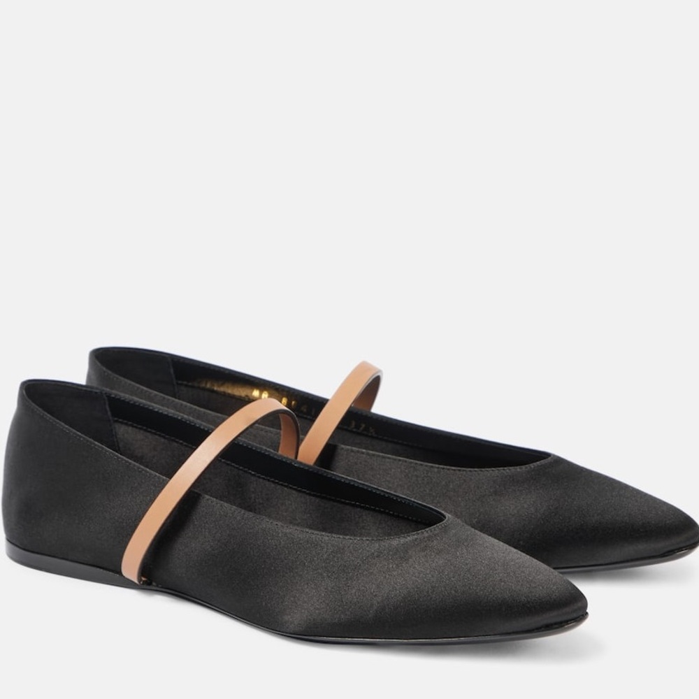 Saint Laurent “Gio” Black Flats with Tan Strap size 41